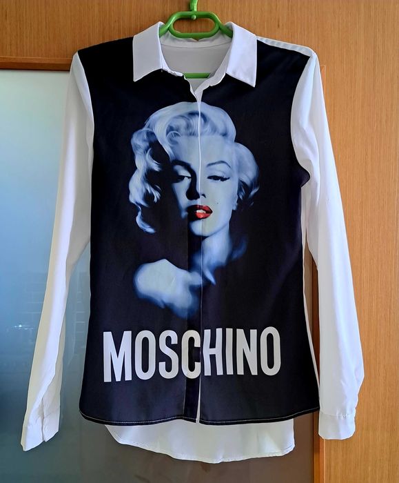 Риза нова Moschino