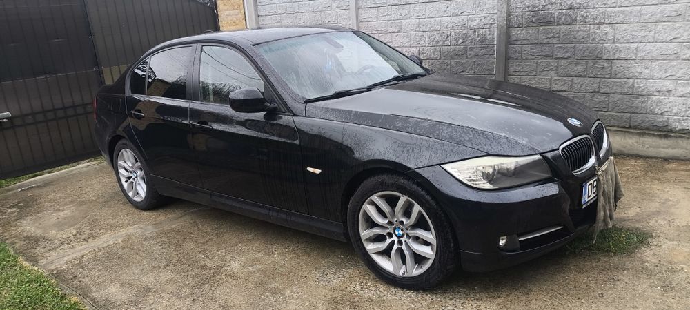 BMW Seria 3 2010 — imagine 2