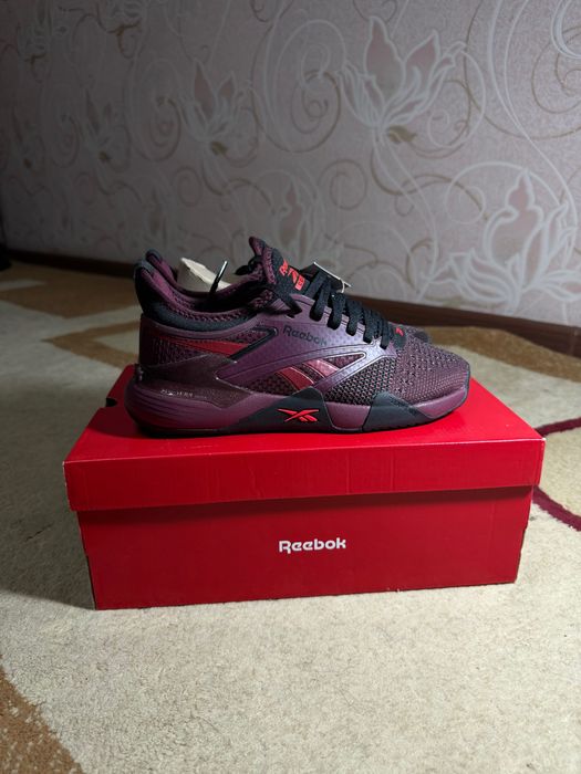 Женские кроссовки Reebok Nano Court
