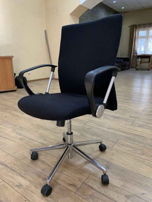 Компьютерное кресло