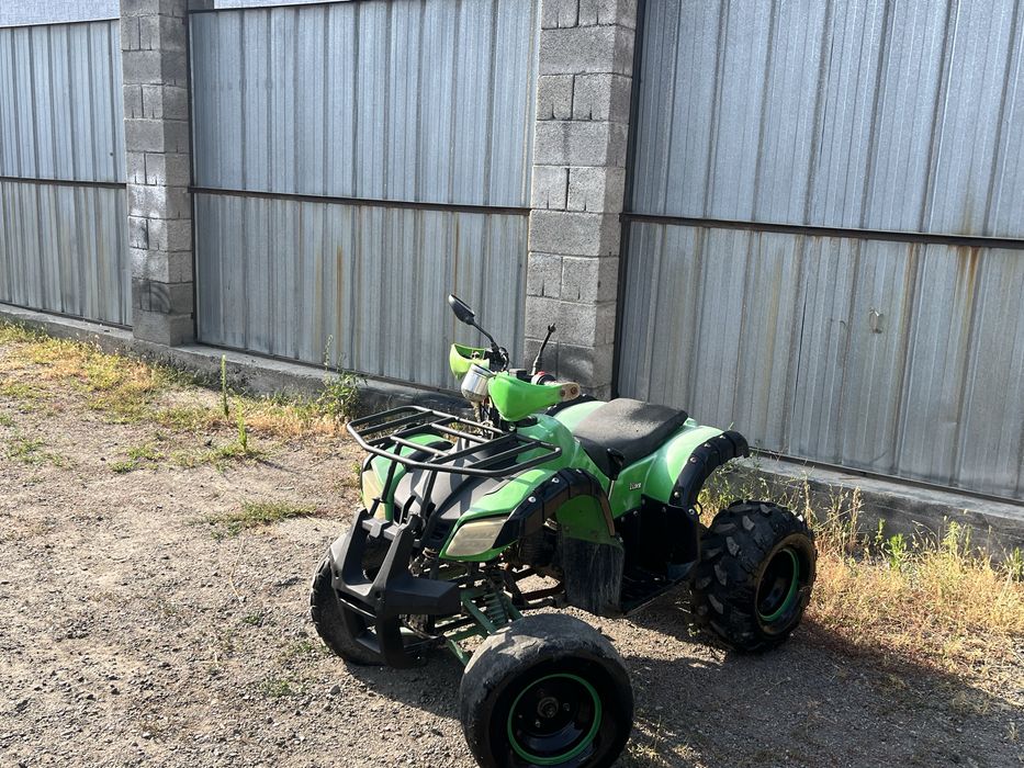 Продам квадроцикл срчно