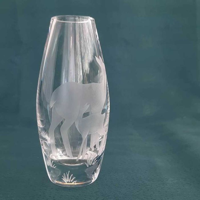 Голяма ваза от Юск и 3 малки вазички (чешка, шотландска и китайска)