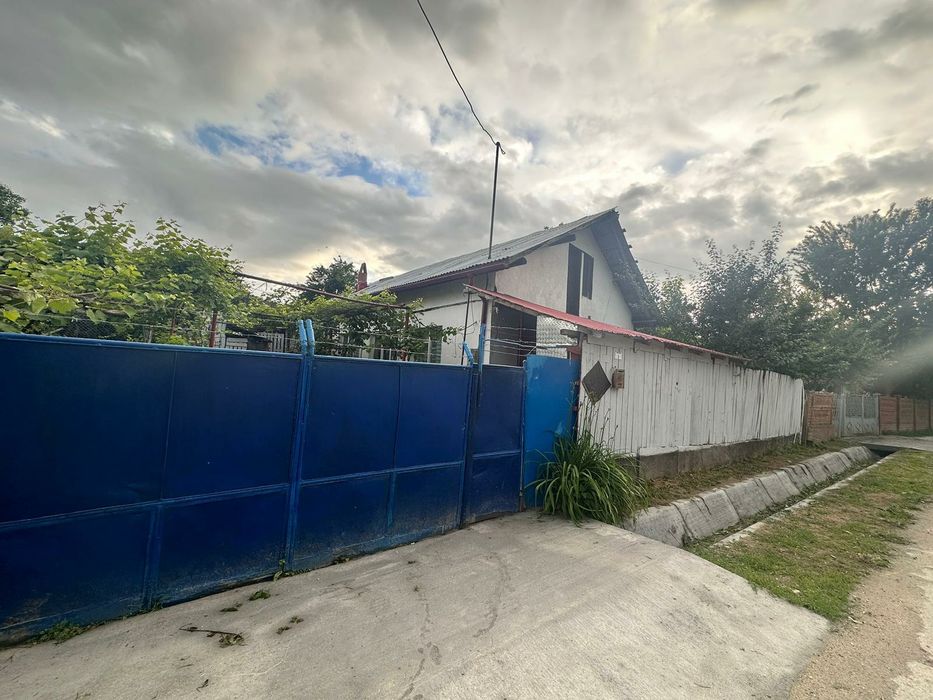 vand casa din planseu beton la tara 463 teren + plus teren camp 2.293