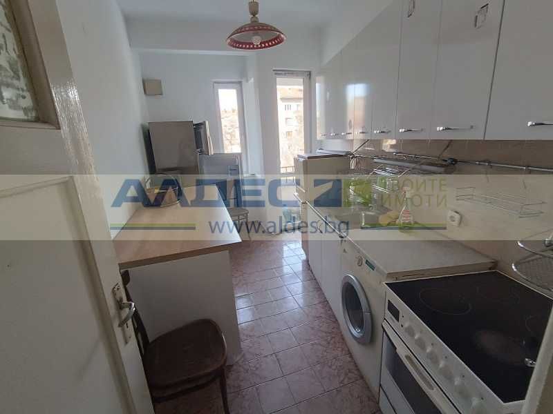 Дава се под наем Тристаен апартамент в София, Яворов - 135 кв.м за 950 € - Снимка #10