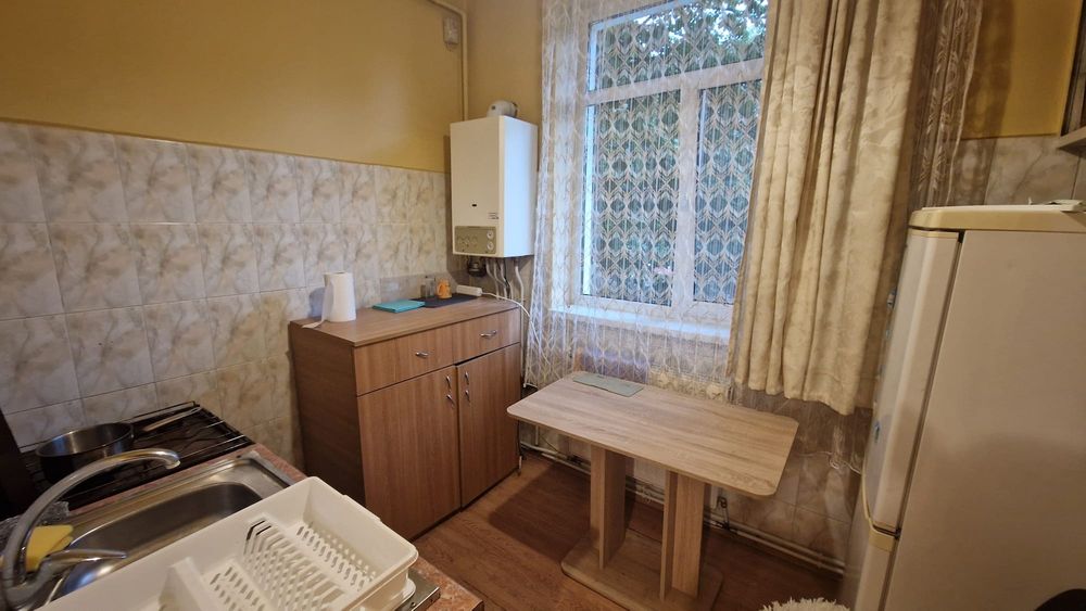 Apartament cu o cameră zona centrală