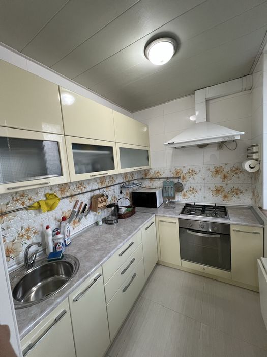 Uy Ijaraga beriladi Faqat qizlaga 2 ta qiz kerak Mirabod tumani 3 xona