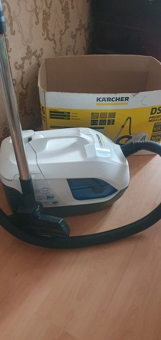 Пылесос Karcher D6