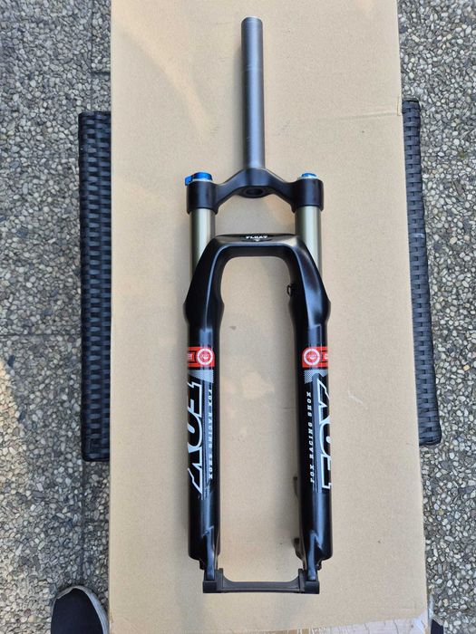Furca Fox Racing Shox, 26 inch, pe aer, reglabila, blocabila, rebound