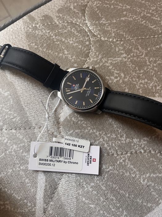 Продам мужские часы новые