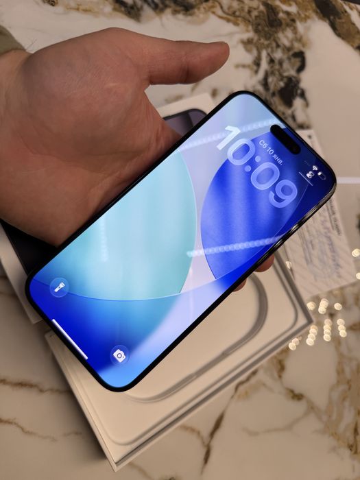 Продам Iphone 16 pro max 256 gb