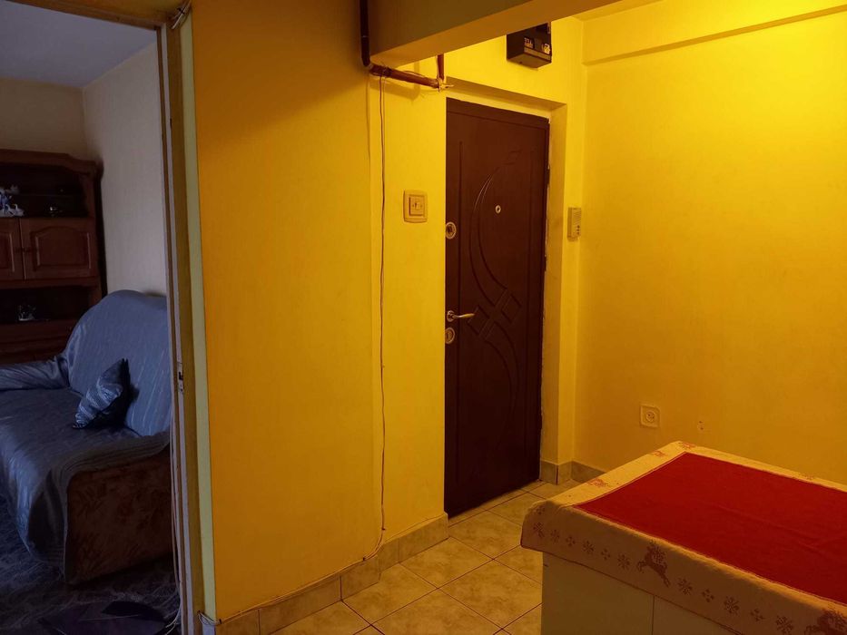 Ofer spre inchiriere apartament 2 camere ultracentral in Rm. Valcea