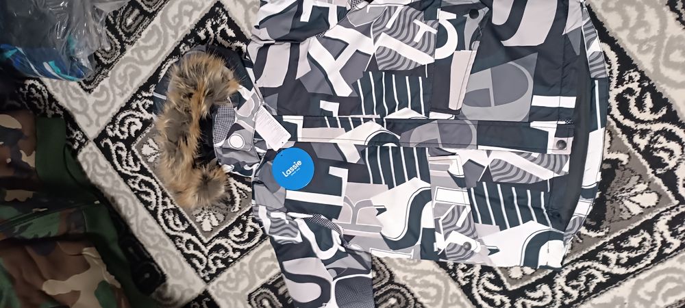 Продаются куртки