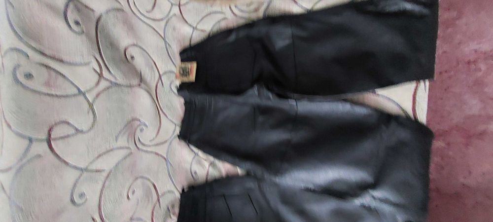 Продам  кожаные брюки