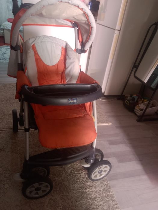 Коляска состояние среднее