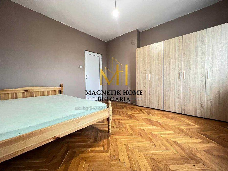 Приветлив двуспален апартамент с отделна кухня до х-л Аква и морската