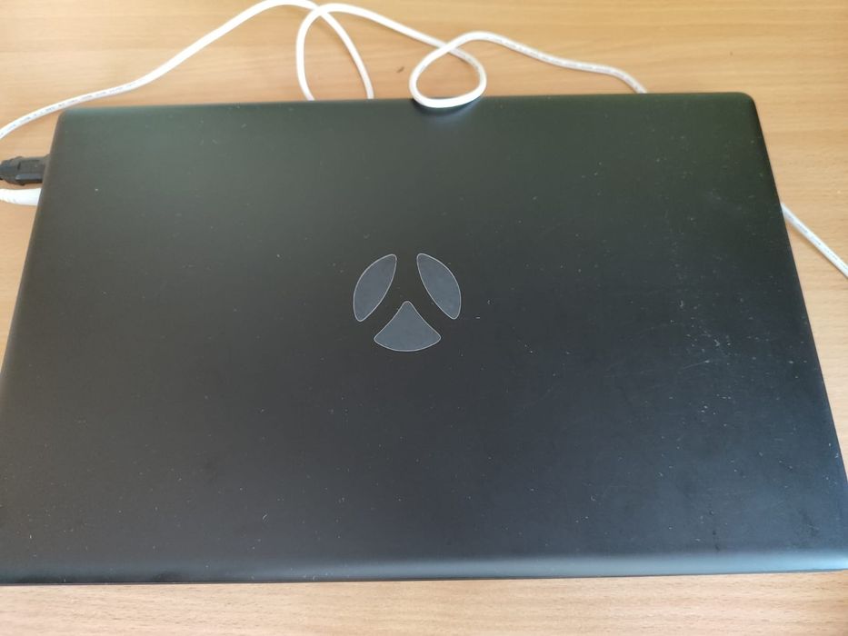 Продается ноутбук Yami Notebook