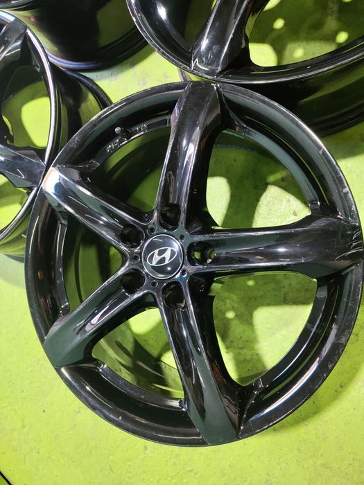 17 5x114.3 Hyundai Kia лети джанти 5х114.3 черни