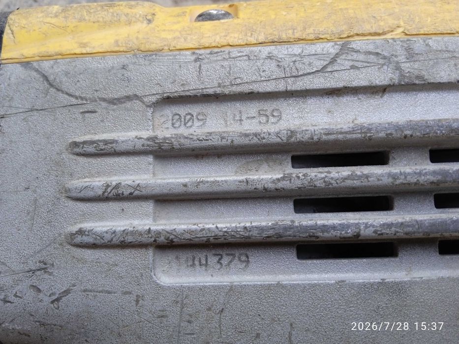 Сотилади Dewalt перфаратор