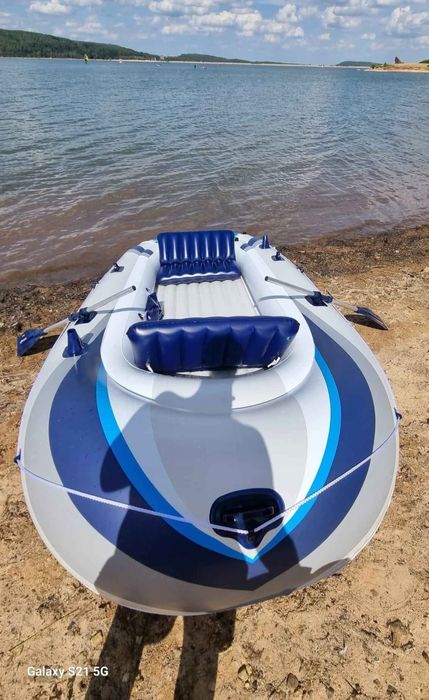 Чисто нова 4 местна лодка