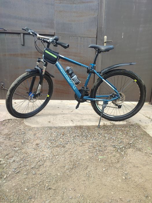 Продаётся велосипед.