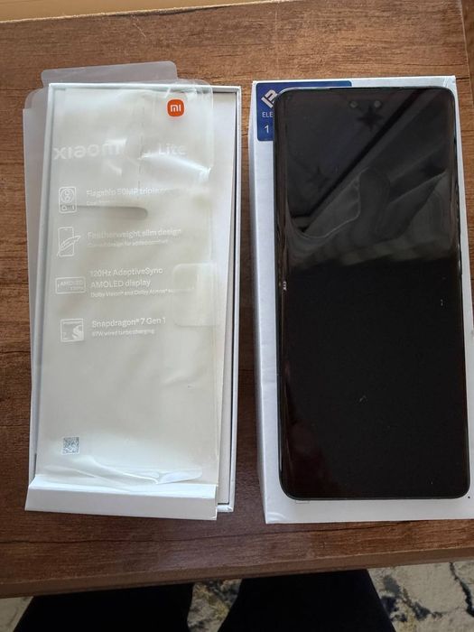 Xiaomi 13Lite idial holatda