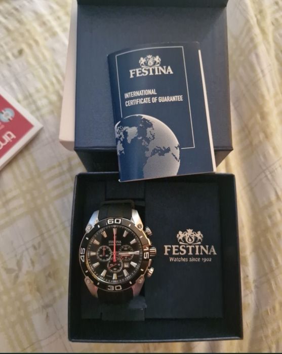 Часовник Festina