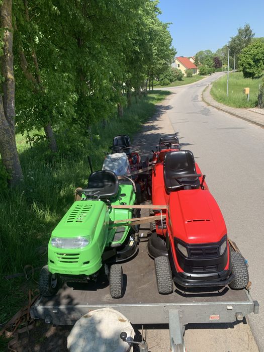 Tractoras de tuns iarba profesionale