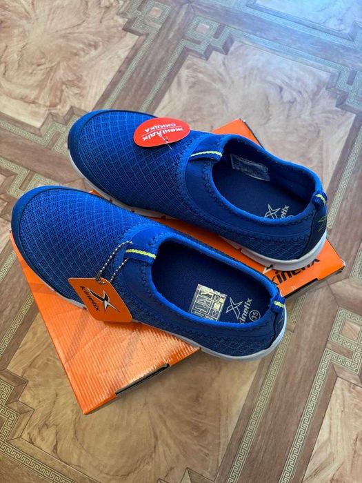 Спортивная обувь