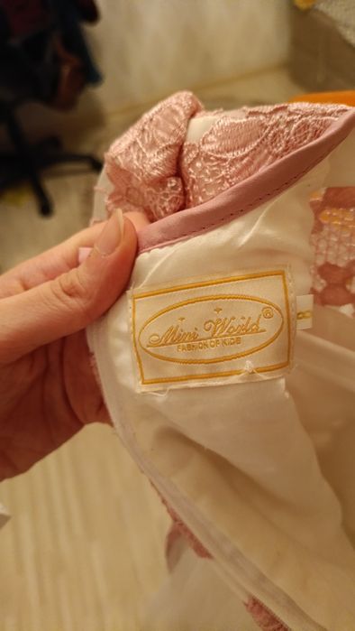 Нарядное платье для девочки