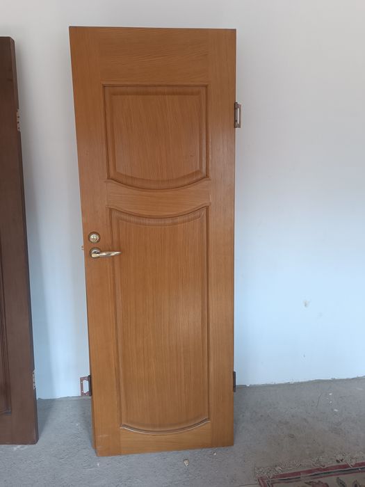 Двери продам бу доборка есть