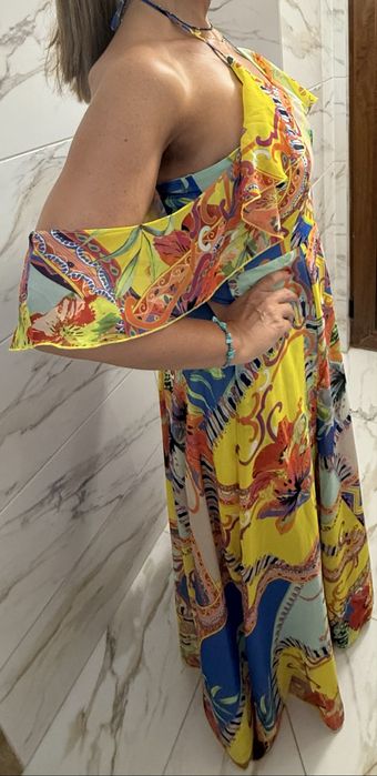 Ефирна дълга рокля