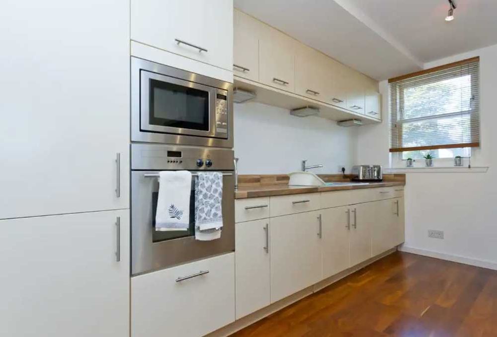 Дава се под наем Двустаен апартамент в Пловдив, Беломорски - 79 кв.м за 244.8 € - Снимка #1