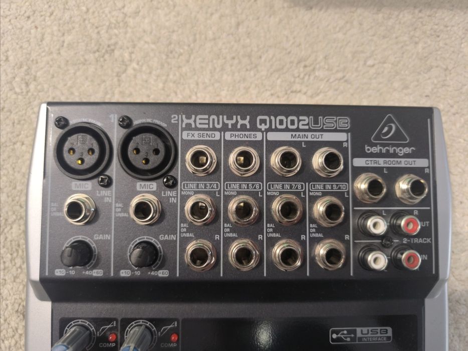Смесител Behringer Q1002USB