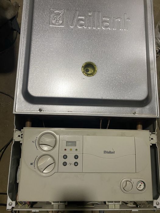 Piese centrala termica vaillant 242/3-3