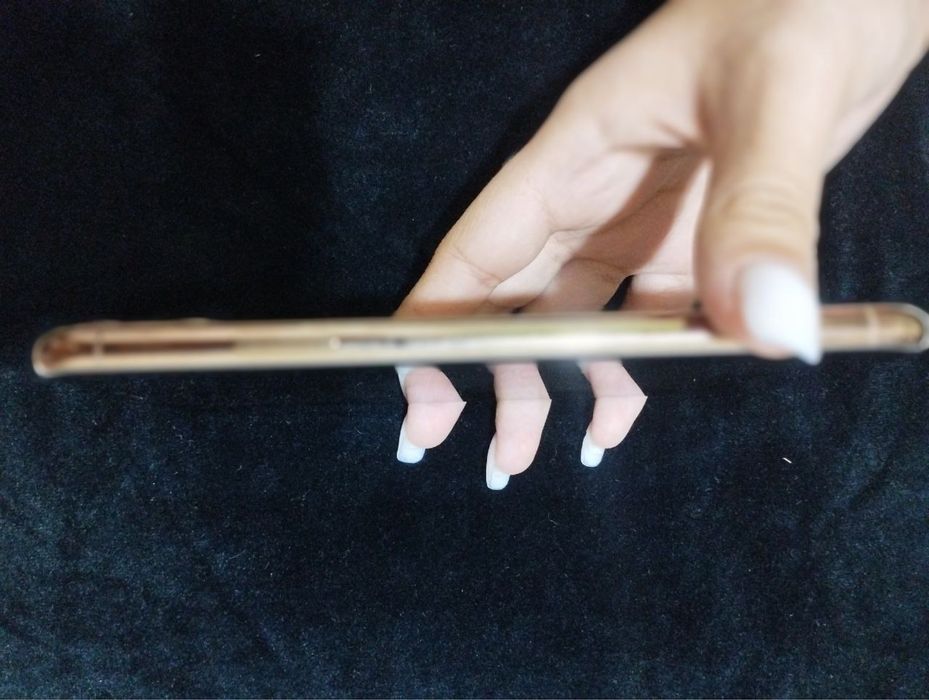 Срочно продам iPhone 11pro max 256/77%,цвет gold!