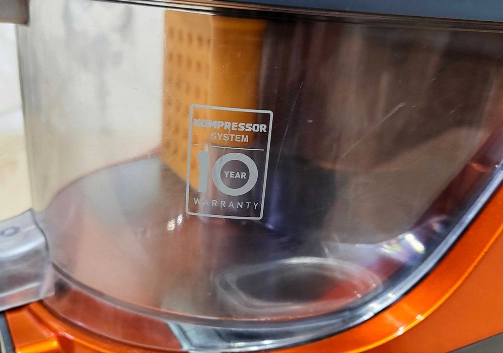 пилесос LG Kompressor