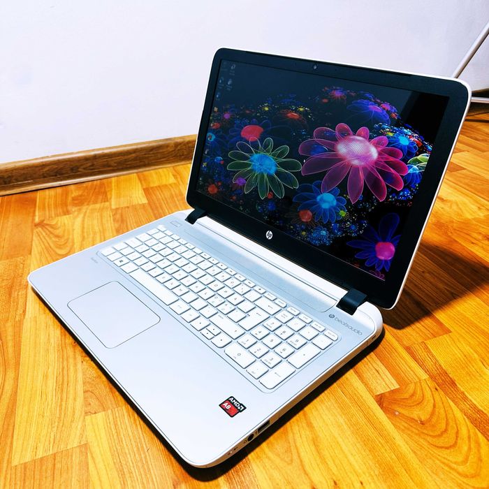 Laptop HP AMD A8-6410, 15.6”, 1TB/1000GB, Video DEDICAT, DVD-RW