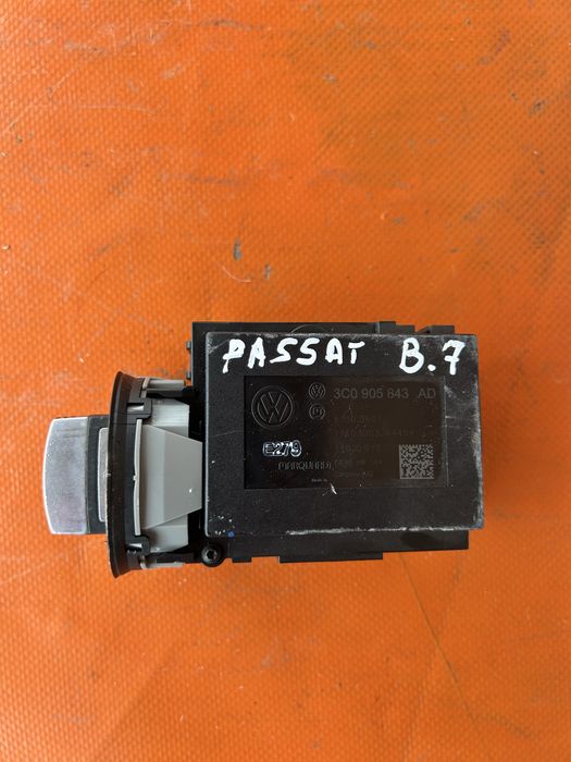 Comtact cu cheie VW Passat B7