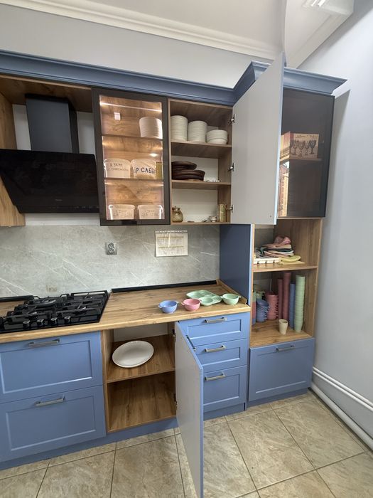 Кухонный гарнитур с техникой