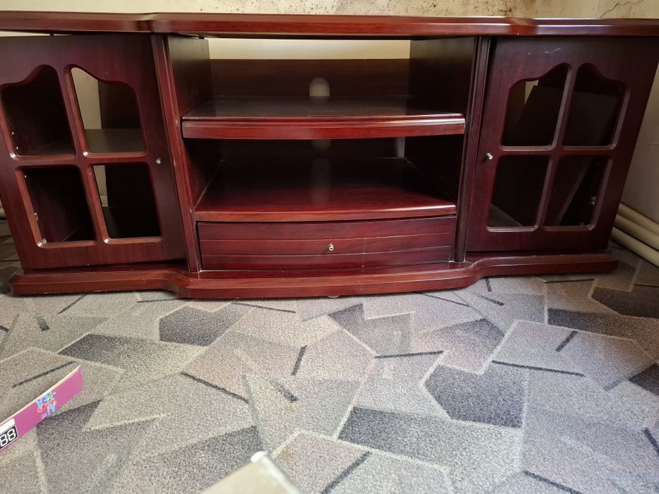 Подставка под телевизор