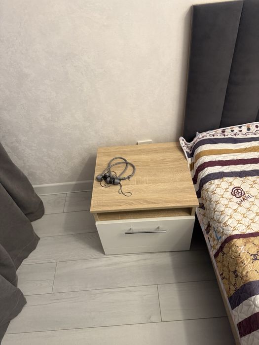 Продам спальный гарнитур.