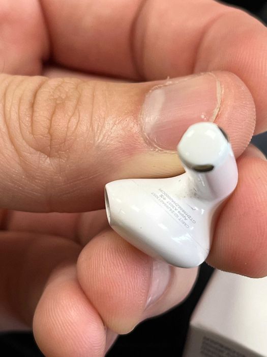 AirPods 4 Apple ANC Noice Cancelling Garantie 11.2026