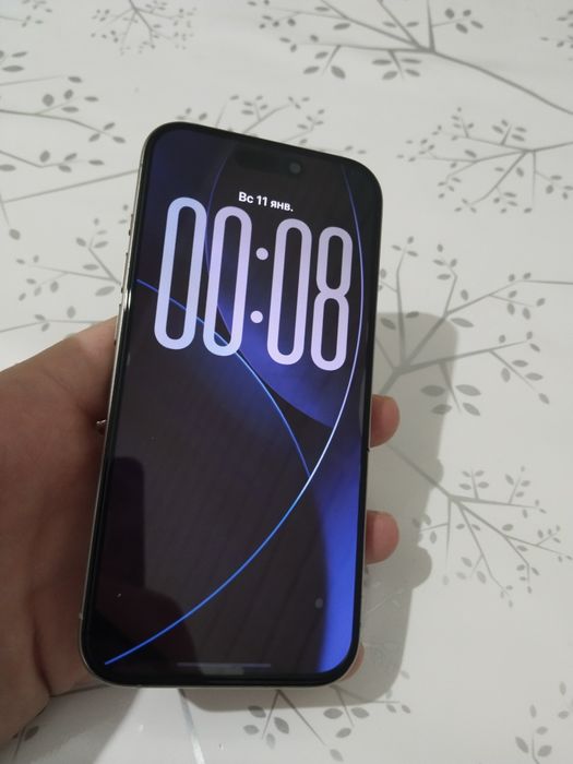 iPhone 15 pro,,, 128 GB.