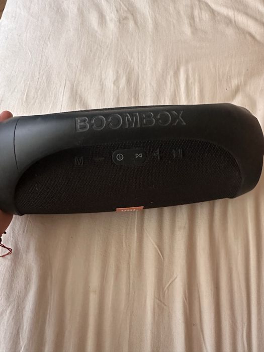 Jbl boombox.