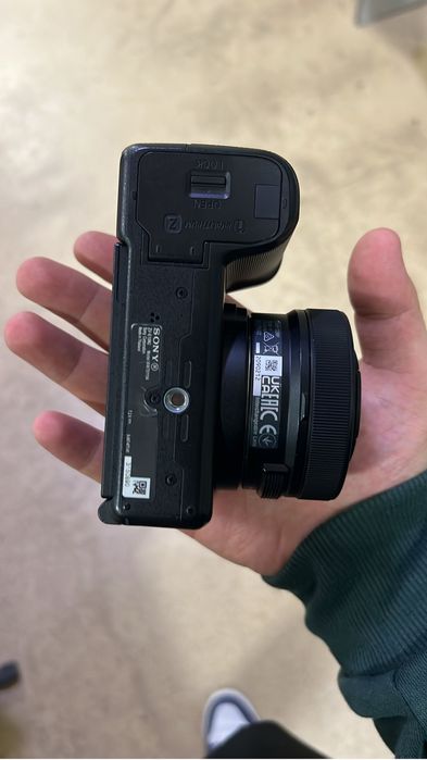 Продам Sony ZV-E10 Mark II + кит 16–50мм