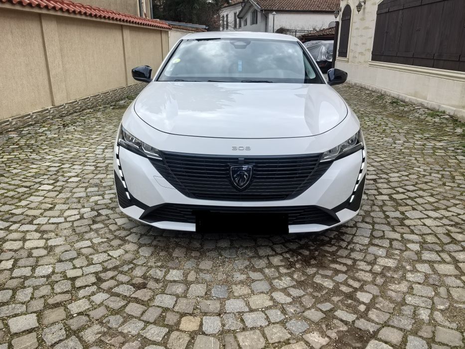 Peugeot 308 sw 2022Г.1.5HDI 131kc EAT8