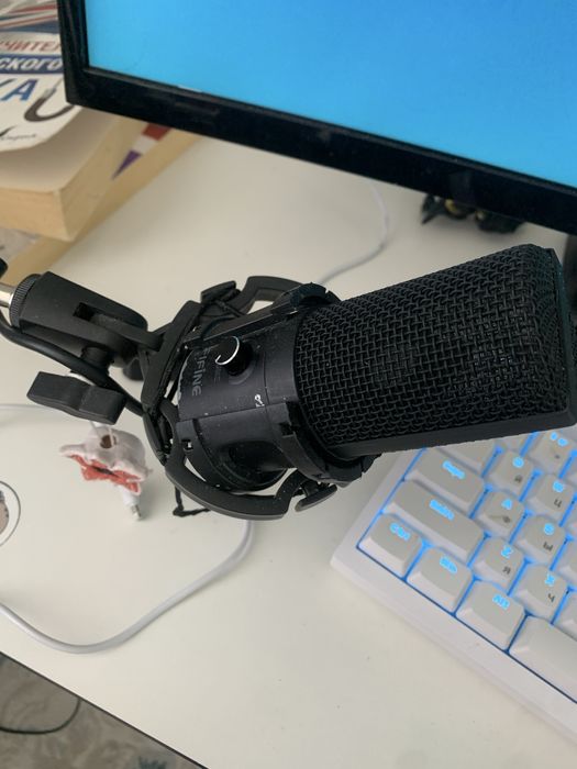 Продам микрофон fifine