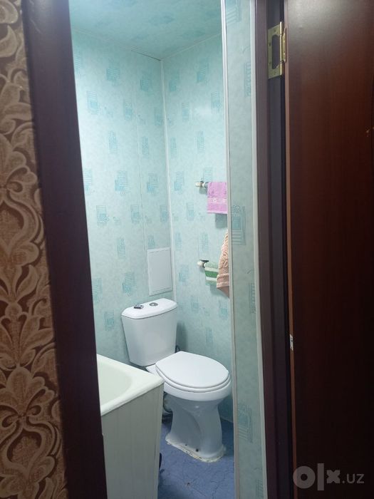 Продаю  2/4/4  в  Мирабадском районе,