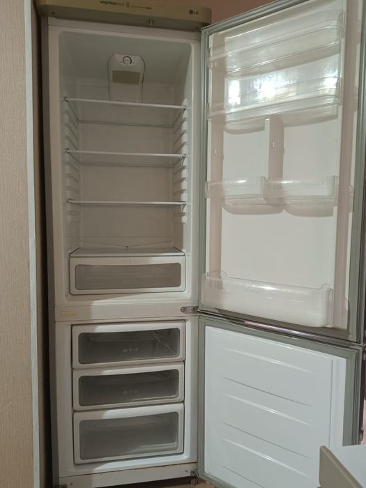 Холодильник в хорошем состоянии