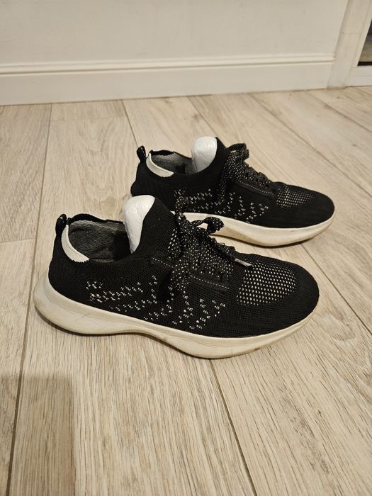 Pantofi slip on marimea 37